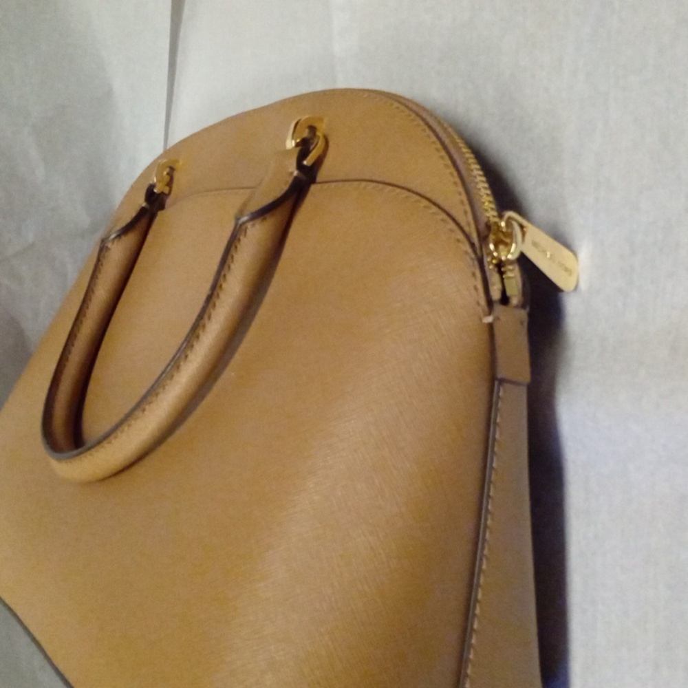 Michael Kors Dome Satchel w Handles and Crossbody Strap - Picture 4 of 8